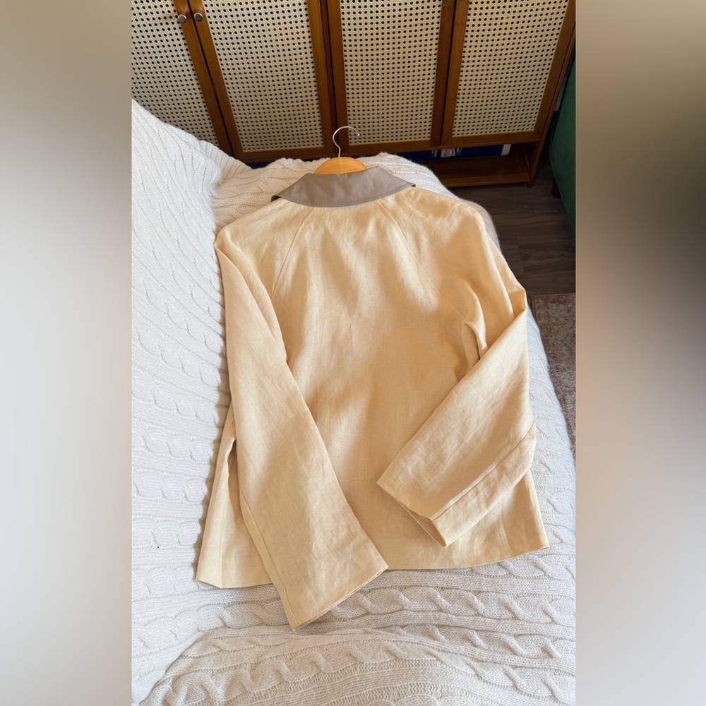 Reformation Lila Linen Jacket In Parmesan, brand new without tags, never worn. - Picture 10 of 14